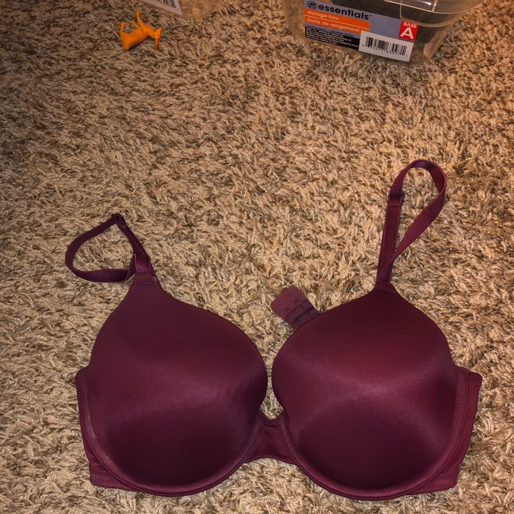 PINK VS bra size 32DD